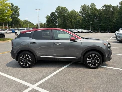 Certified 2025 Nissan Kicks SV AWD/4WD image 7