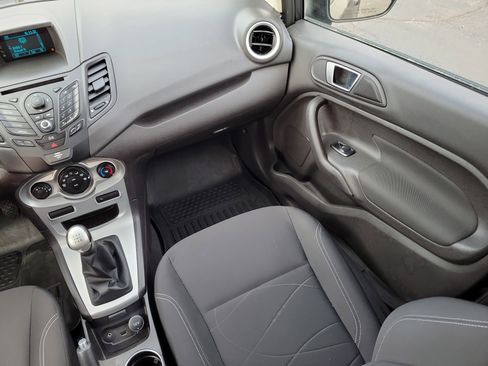 Used 2015 Ford Fiesta SE image 14