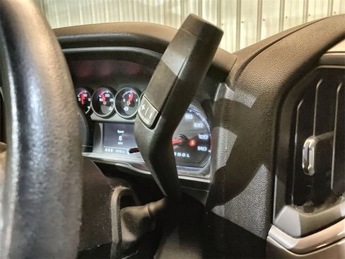 Used 2024 Chevrolet Silverado 2500 Custom w/ Custom Value Package image 15