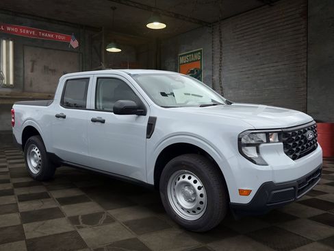 New 2026 Ford Maverick XL FWD image 2