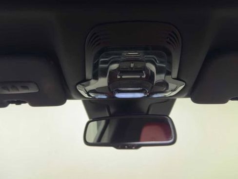 Used 2022 Alfa Romeo Stelvio Veloce AWD/4WD image 19