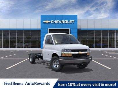 New 2025 Chevrolet Express 3500 w/ Power Convenience Package