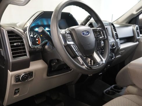 Used 2018 Ford F150 XLT AWD/4WD image 6
