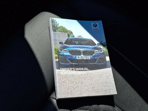 Used 2022 BMW 530i xDrive w/ Premium Package AWD/4WD image 25