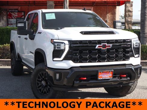 Used 2024 Chevrolet Silverado 2500 ZR2 w/ Technology Package AWD/4WD image 2