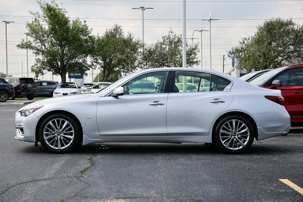 Used 2018 INFINITI Q50 Luxe w/ Essential Package (3.0T Luxe) AWD/4WD image 31