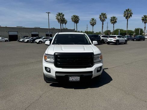 Used 2016 GMC Canyon SLE w/ SLE Convenience Package image 4