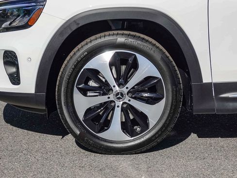 New 2026 Mercedes-Benz GLB 250 image 10