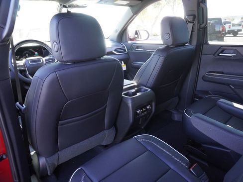 New 2026 GMC Acadia Denali w/ Super Cruise Package image 11