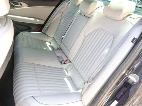 Used 2025 Genesis G70 3.3T Advanced image 29