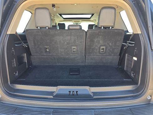 Used 2018 Ford Expedition Platinum AWD/4WD image 19