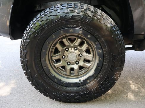 Used 2017 Toyota 4Runner SR5 AWD/4WD image 43