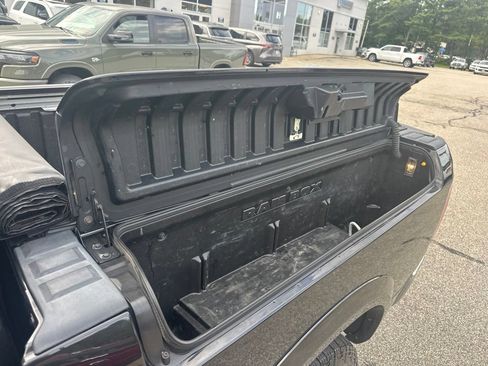 Used 2017 RAM 1500 Laramie w/ Convenience Group AWD/4WD image 29