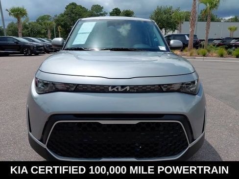 Certified 2025 Kia Soul LX w/ LX Technology Package FWD image 2