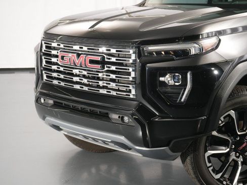 Used 2024 GMC Canyon Denali AWD/4WD image 3