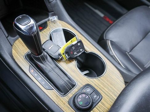 Used 2019 GMC Acadia Denali w/ Technology Package image 27