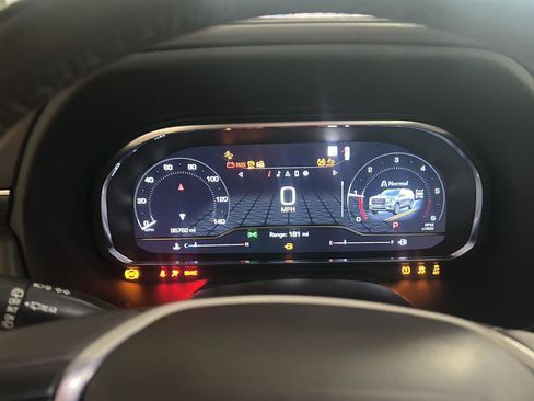 Used 2022 GMC Yukon XL SLT w/ SLT Premium Package AWD/4WD image 22