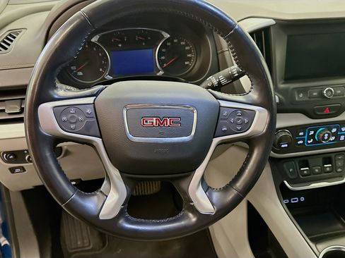 Used 2020 GMC Terrain SLE w/ Driver Convenience Package image 18