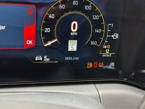 Used 2025 Ford Mustang GT Premium RWD image 29