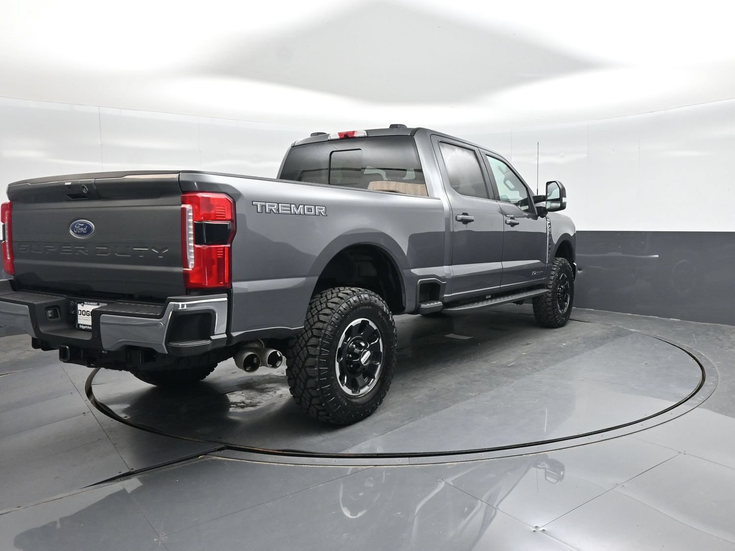 Used 2026 Ford F250 Lariat w/ Tremor Off-Road Package AWD/4WD image 9