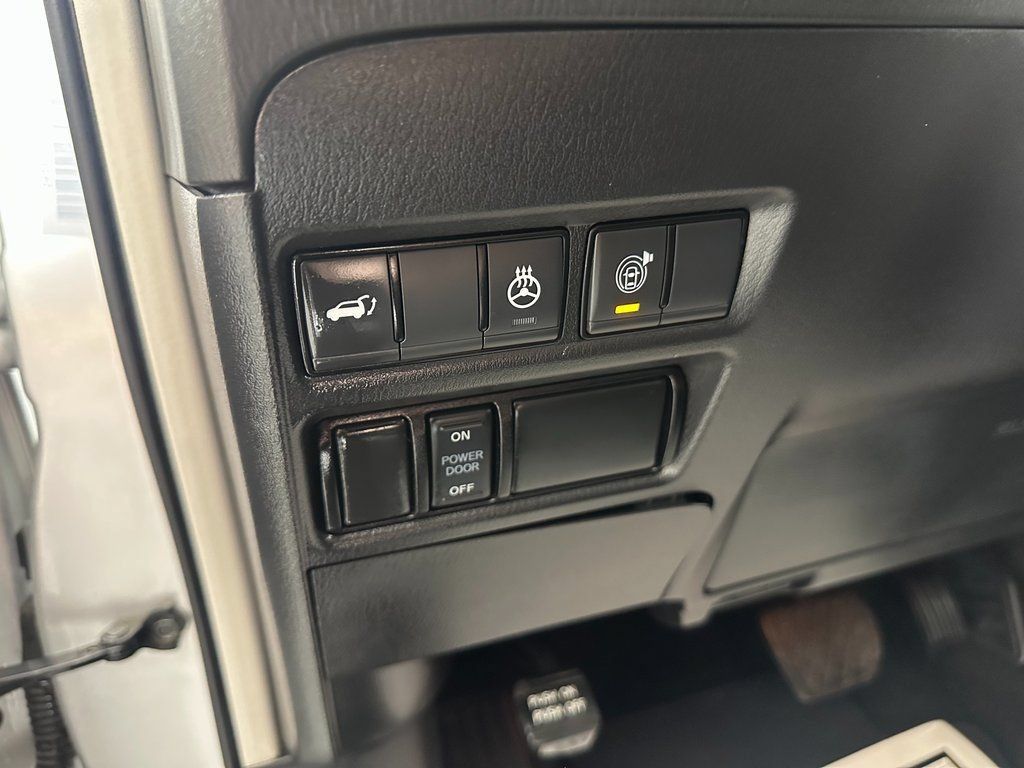 Used 2024 Nissan Armada SL AWD/4WD image 15