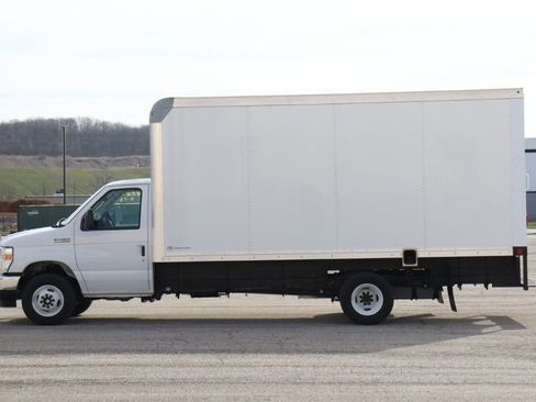 New 2027 Ford E-450 and Econoline 450 Super Duty image 5