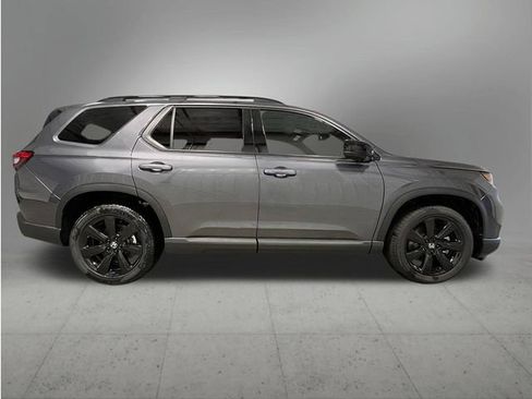 New 2025 Honda Pilot Black Edition image 8