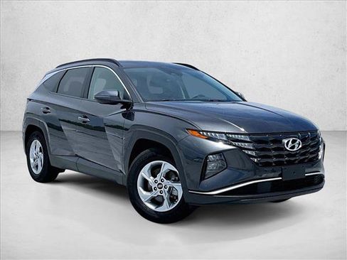 Used 2023 Hyundai Tucson SEL FWD image 12