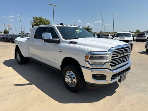 Used 2024 RAM 3500 Laramie w/ Chrome Bumper Package AWD/4WD image 7