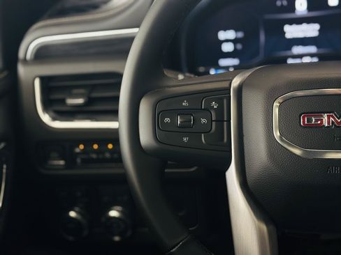 Used 2023 GMC Yukon SLT AWD/4WD image 54