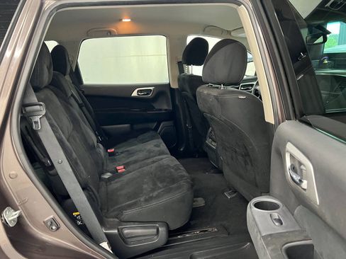Used 2015 Nissan Pathfinder SV w/ Trailer Tow Package AWD/4WD image 11