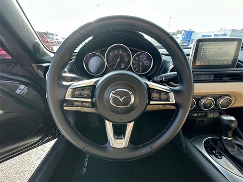 Used 2016 MAZDA MX-5 Miata Grand Touring image 9