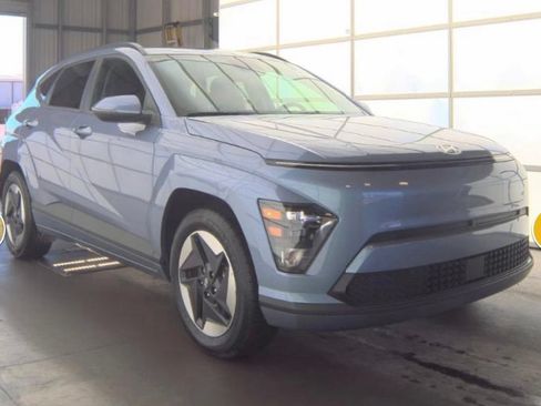 Used 2024 Hyundai Kona SEL FWD image 5