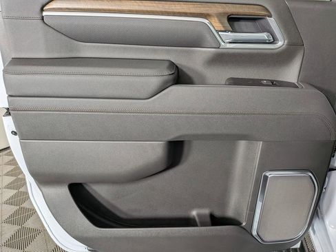 New 2026 Chevrolet Silverado 2500 High Country w/ High Country Premium Package AWD/4WD image 31