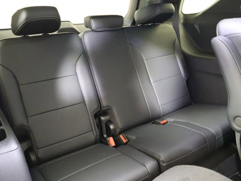 New 2026 Chevrolet Traverse LT w/ Midnight/Sport Edition image 22