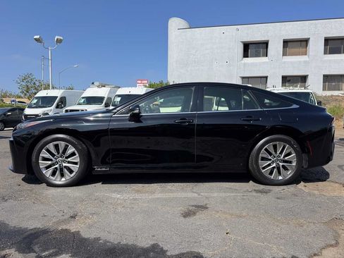 Used 2021 Toyota Mirai w/ Advanced Technology Package RWD image 7
