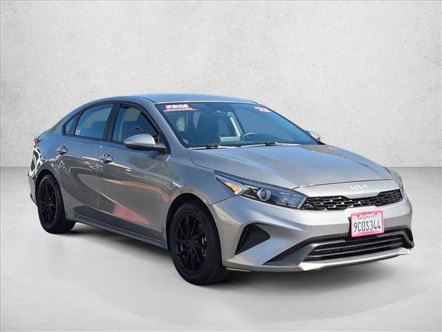 Used 2022 Kia Forte LXS FWD image 3