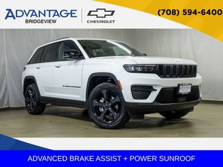Used 2023 Jeep Grand Cherokee Altitude AWD/4WD video 1