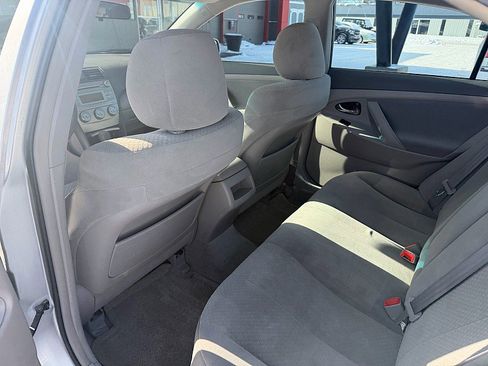 Used 2009 Toyota Camry 4d Sedan Auto image 17
