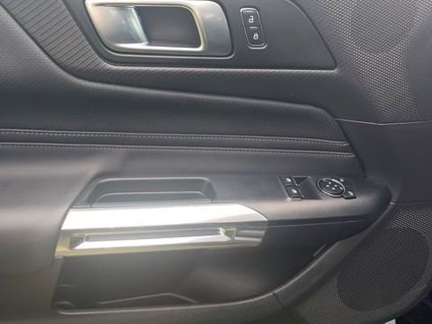 Used 2025 Ford Mustang Premium image 10