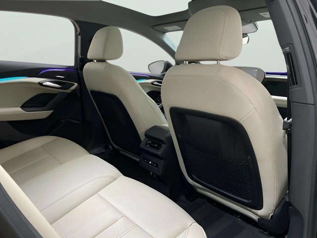 Used 2025 Audi A6 e-tron Premium Plus w/ Premium Plus RWD image 67