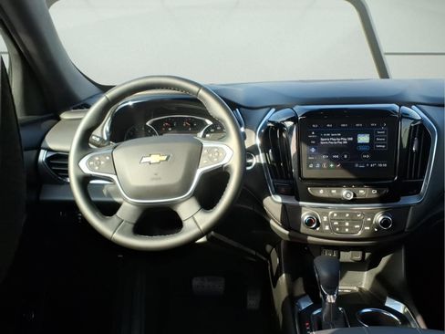 Certified 2023 Chevrolet Traverse LT FWD image 10