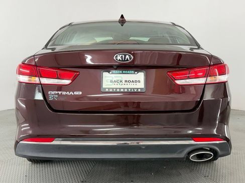Used 2017 Kia Optima LX w/ Driver Convenience Package FWD image 8