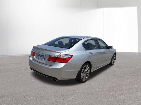 Used 2013 Honda Accord Sport image 5
