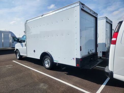 New 2024 Chevrolet Express 3500 w/ Power Convenience Package RWD image 6