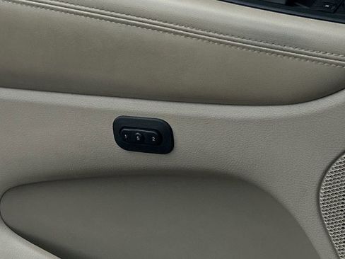 Used 2014 Jeep Grand Cherokee Limited AWD/4WD image 26