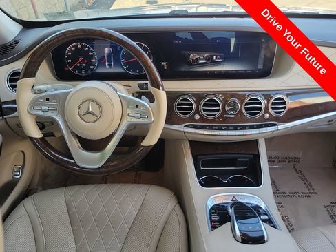 Used 2018 Mercedes-Benz S 560 Sedan image 4