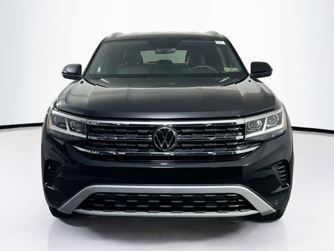Used 2023 Volkswagen Atlas Cross Sport SE image 2