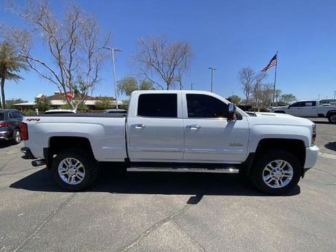 Used 2018 Chevrolet Silverado 2500 High Country w/ Duramax Plus Package AWD/4WD image 2