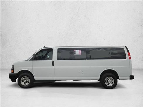 Used 2023 Chevrolet Express 3500 LS RWD image 9